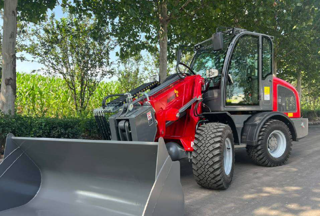 Ładowarka przegubowa Hornet HMA 818T