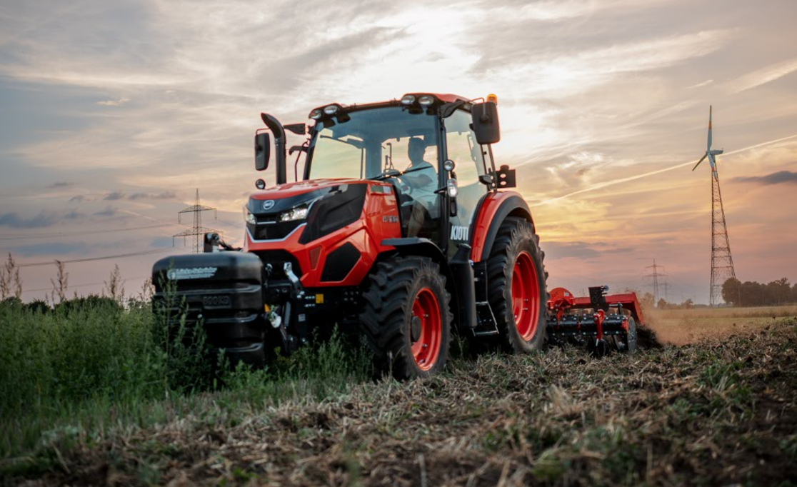 Ciągnik Kioti HX1001 - zdjęcie 2