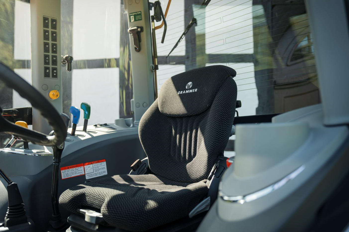 Ciągnik Kioti RX7330 PC - zdjęcie 2